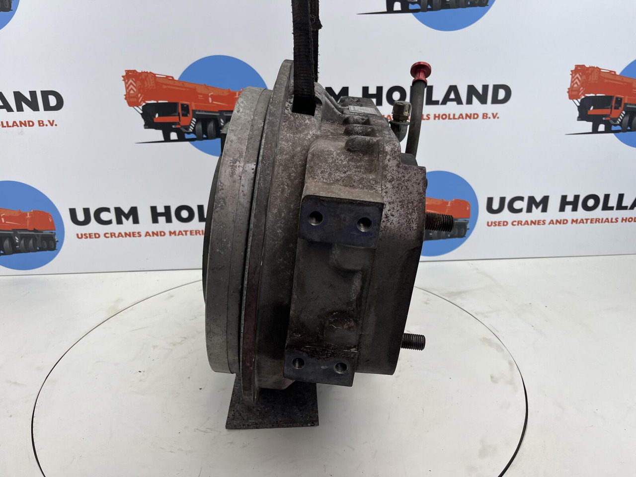 Liebherr LTM 1200/1 Distributor gearbox with coupling - Скоростна кутия за Автокран: снимка 2 Liebherr LTM 1200/1 Distributor gearbox with coupling - Скоростна кутия за Автокран: снимка 2