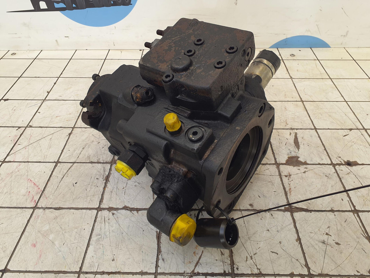 Liebherr LTM 1400-7.1 VARIABLE PUMP A11VO 42cm³/U - Хидравлична помпа за Автокран: снимка 4 Liebherr LTM 1400-7.1 VARIABLE PUMP A11VO 42cm³/U - Хидравлична помпа за Автокран: снимка 4