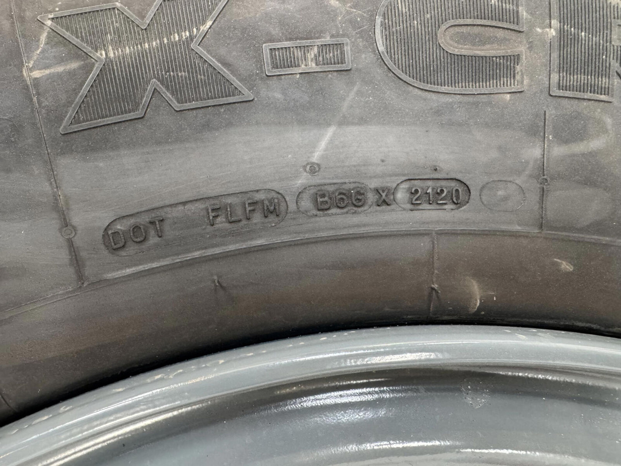 Liebherr Wheel 445/95 R25 10 12 1p - Комплект колела за Кран: снимка 3 Liebherr Wheel 445/95 R25 10 12 1p - Комплект колела за Кран: снимка 3