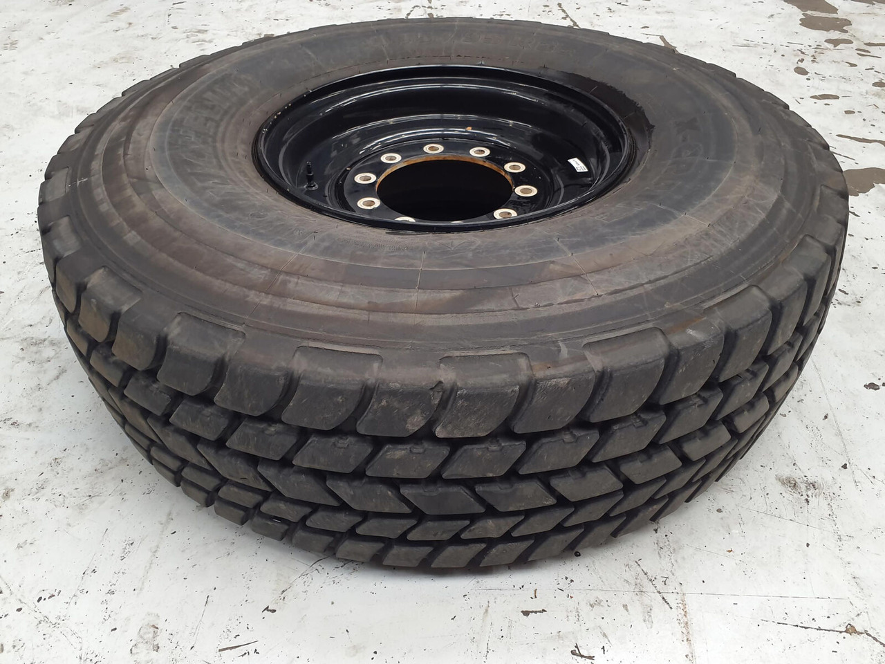 Michelin Wheel 445/95R25 10 12 1p - Комплект колела за Кран: снимка 1 Michelin Wheel 445/95R25 10 12 1p - Комплект колела за Кран: снимка 1