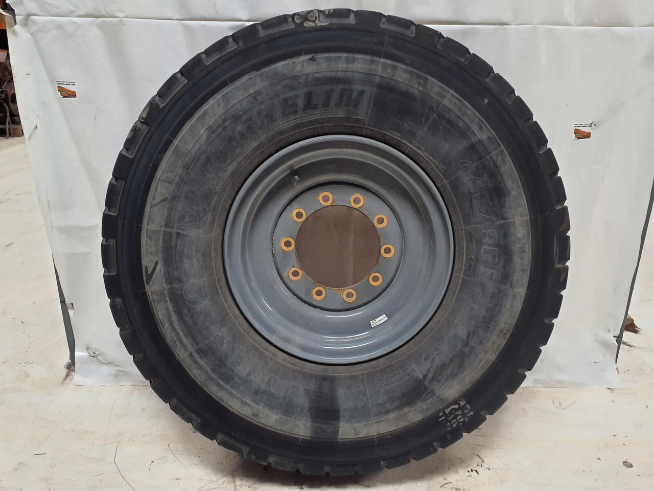 Michelin Wheel 445/95R25 10 12 1p - Комплект колела за Кран: снимка 1 Michelin Wheel 445/95R25 10 12 1p - Комплект колела за Кран: снимка 1