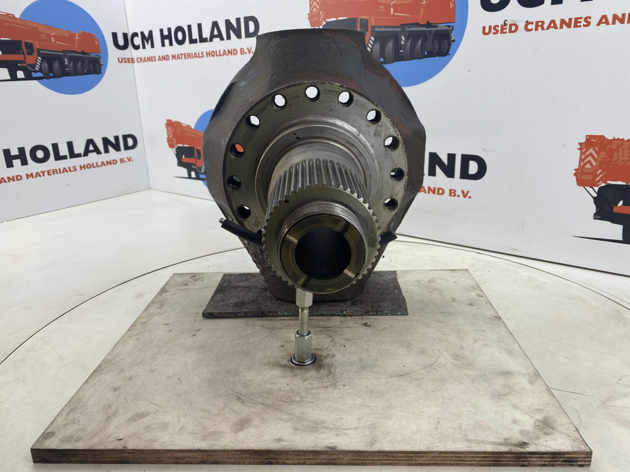 PPM 250 ATT Steering knuckle 16 holes axle 1 - Шенкел за Автокран: снимка 2 PPM 250 ATT Steering knuckle 16 holes axle 1 - Шенкел за Автокран: снимка 2