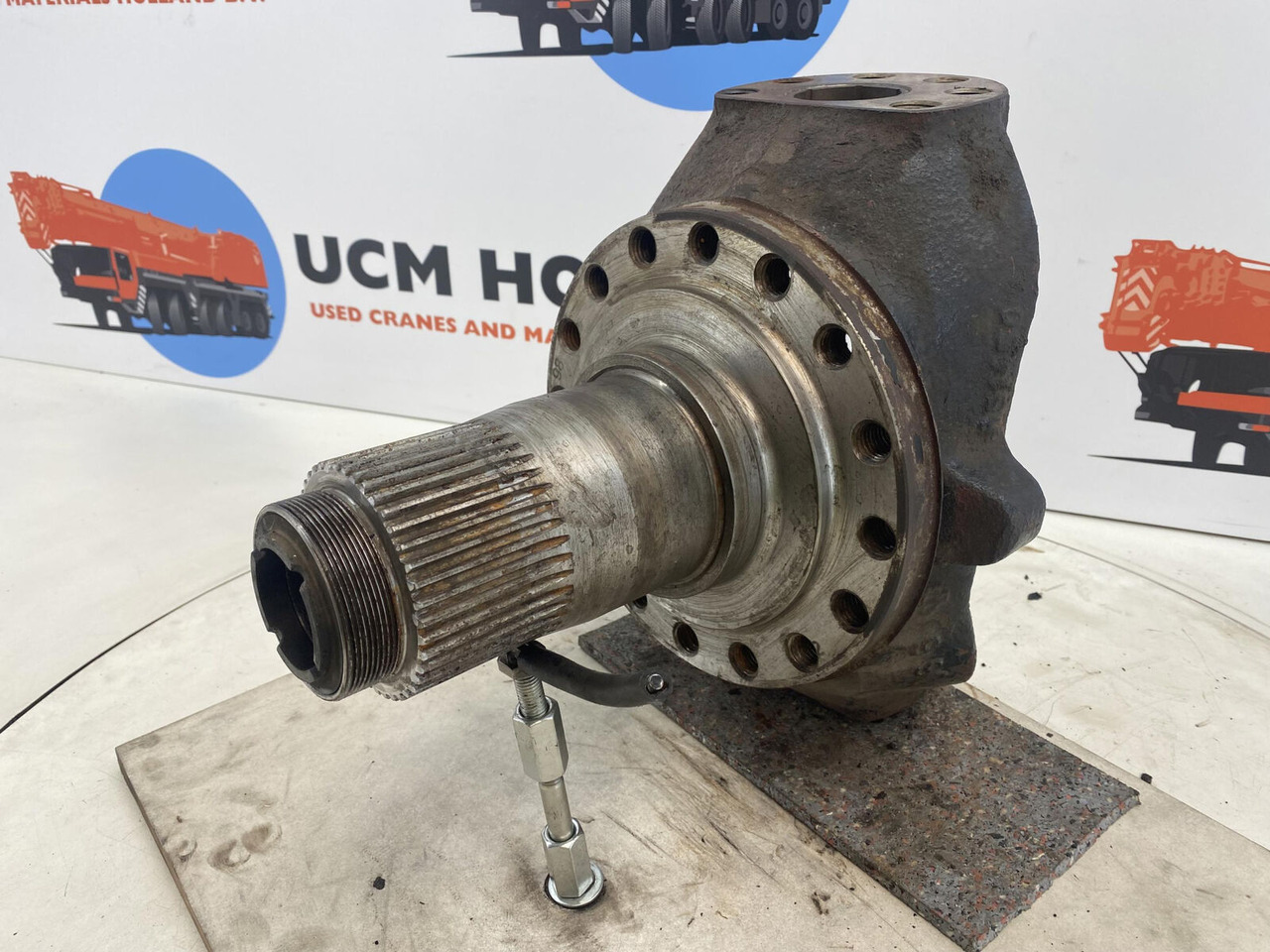 PPM 280 ATT Steering knuckle 16 holes axle 1 - Шенкел за Кран: снимка 1 PPM 280 ATT Steering knuckle 16 holes axle 1 - Шенкел за Кран: снимка 1
