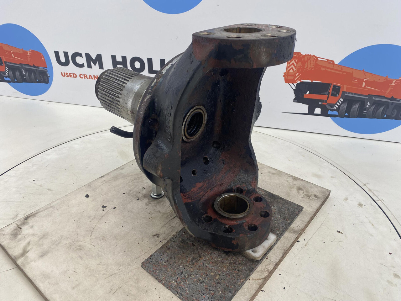 PPM 280 ATT Steering knuckle 16 holes axle 2 - Шенкел за Кран: снимка 4 PPM 280 ATT Steering knuckle 16 holes axle 2 - Шенкел за Кран: снимка 4