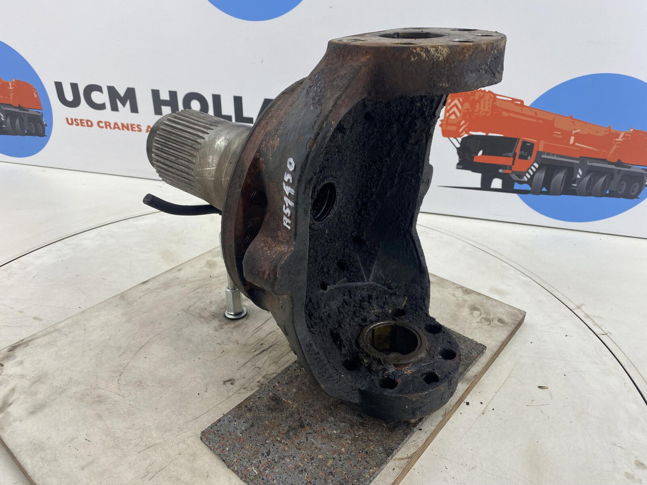 PPM 280 ATT Steering knuckle 16 holes axle 2 - Шенкел за Кран: снимка 4 PPM 280 ATT Steering knuckle 16 holes axle 2 - Шенкел за Кран: снимка 4