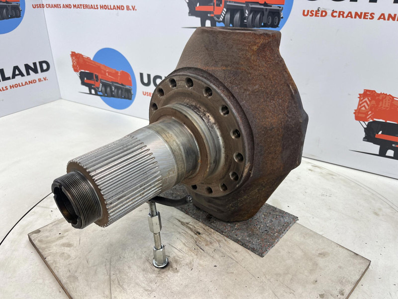 PPM ATT 600 Steering knuckle 16 holes axle 2 - Шенкел за Кран: снимка 1 PPM ATT 600 Steering knuckle 16 holes axle 2 - Шенкел за Кран: снимка 1