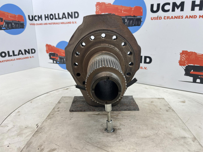 PPM ATT 600 Steering knuckle 16 holes axle 2 - Шенкел за Кран: снимка 2 PPM ATT 600 Steering knuckle 16 holes axle 2 - Шенкел за Кран: снимка 2