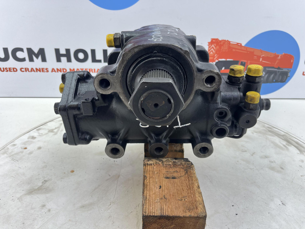 Spierings SK 477 AT4 steering box - Кормилна кутия за Кран: снимка 1 Spierings SK 477 AT4 steering box - Кормилна кутия за Кран: снимка 1