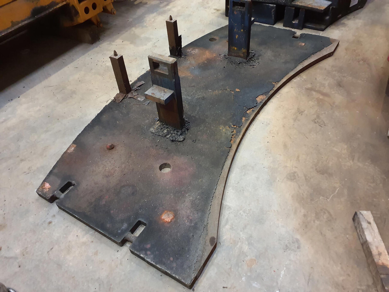 Terex AC 205 counterweight 1,2 ton - Противовес за Автокран: снимка 2 Terex AC 205 counterweight 1,2 ton - Противовес за Автокран: снимка 2