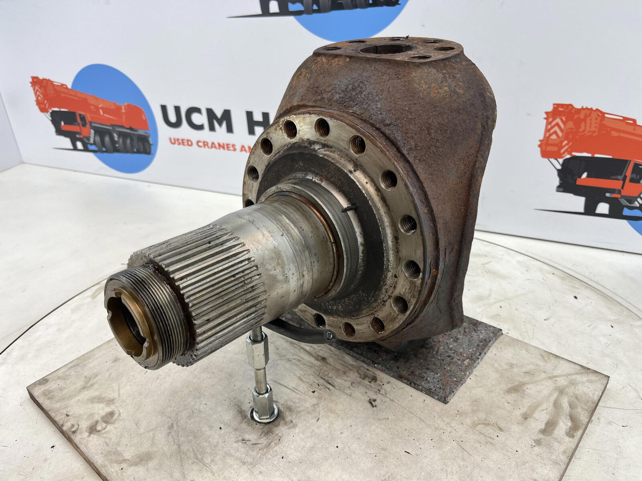 Terex AC 25 Steering knuckle 16 holes axle 2 - Шенкел за Автокран: снимка 1 Terex AC 25 Steering knuckle 16 holes axle 2 - Шенкел за Автокран: снимка 1