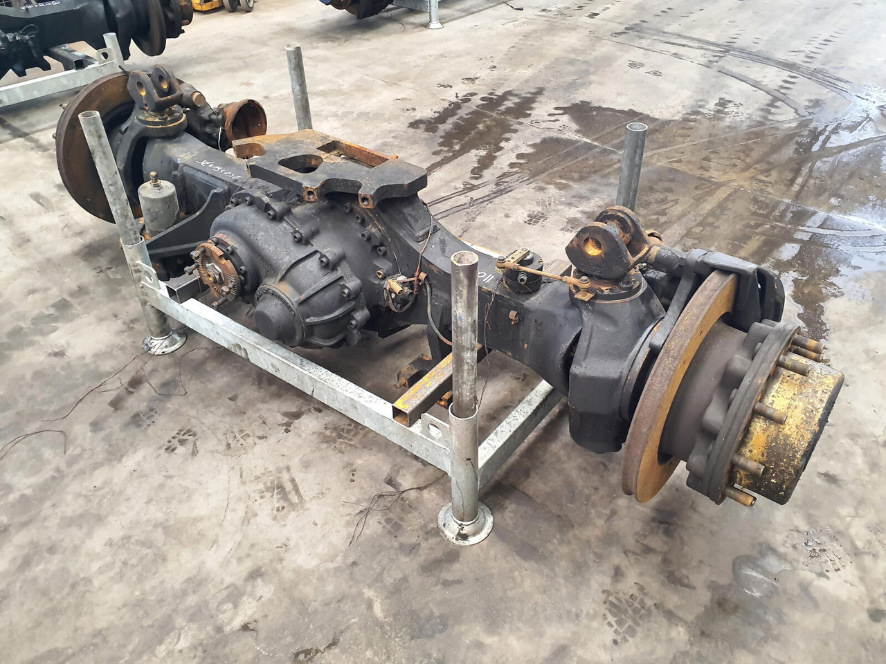 Terex AC 50-1 axle 2 - Ос и части за Автокран: снимка 2 Terex AC 50-1 axle 2 - Ос и части за Автокран: снимка 2