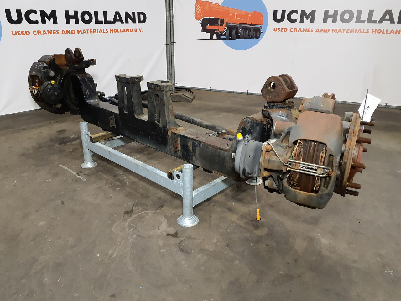 Terex AC 700 Axle 7 - Ос и части за Автокран: снимка 3 Terex AC 700 Axle 7 - Ос и части за Автокран: снимка 3