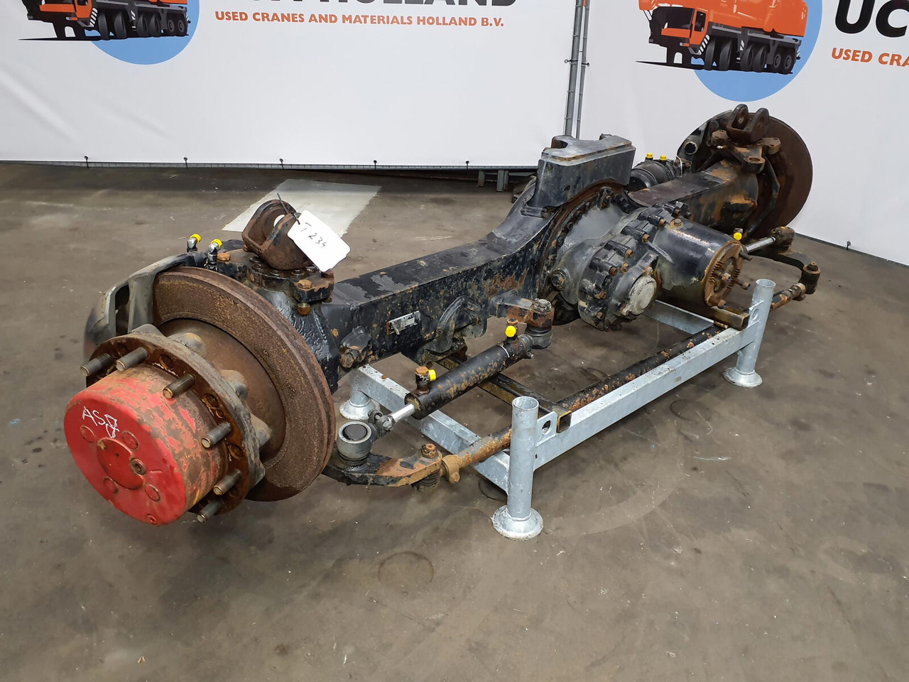 Terex AC 700 Axle 8 - Ос и части за Автокран: снимка 4 Terex AC 700 Axle 8 - Ос и части за Автокран: снимка 4