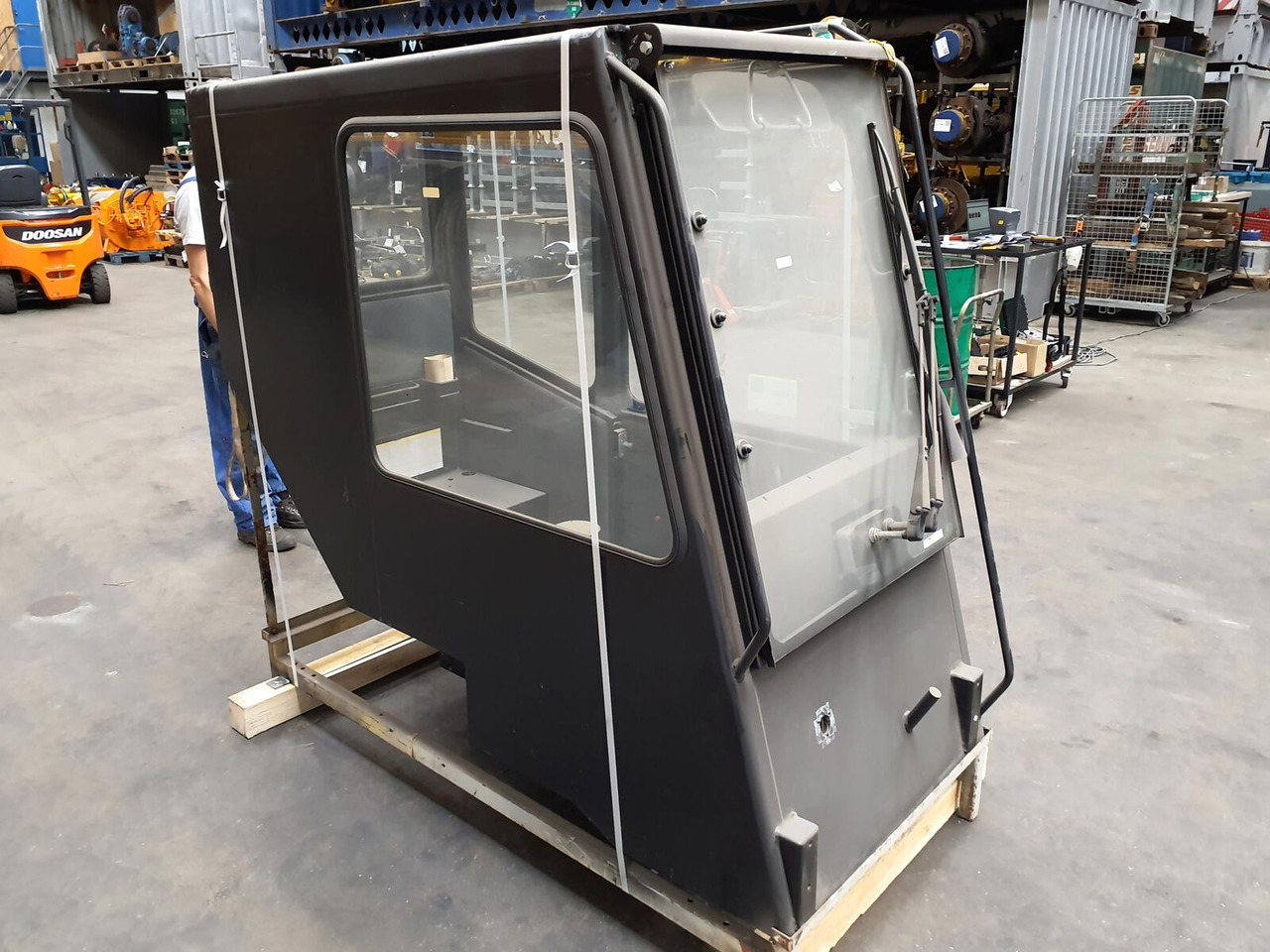 Terex AC upper cabin - Кабина за Автокран: снимка 2 Terex AC upper cabin - Кабина за Автокран: снимка 2