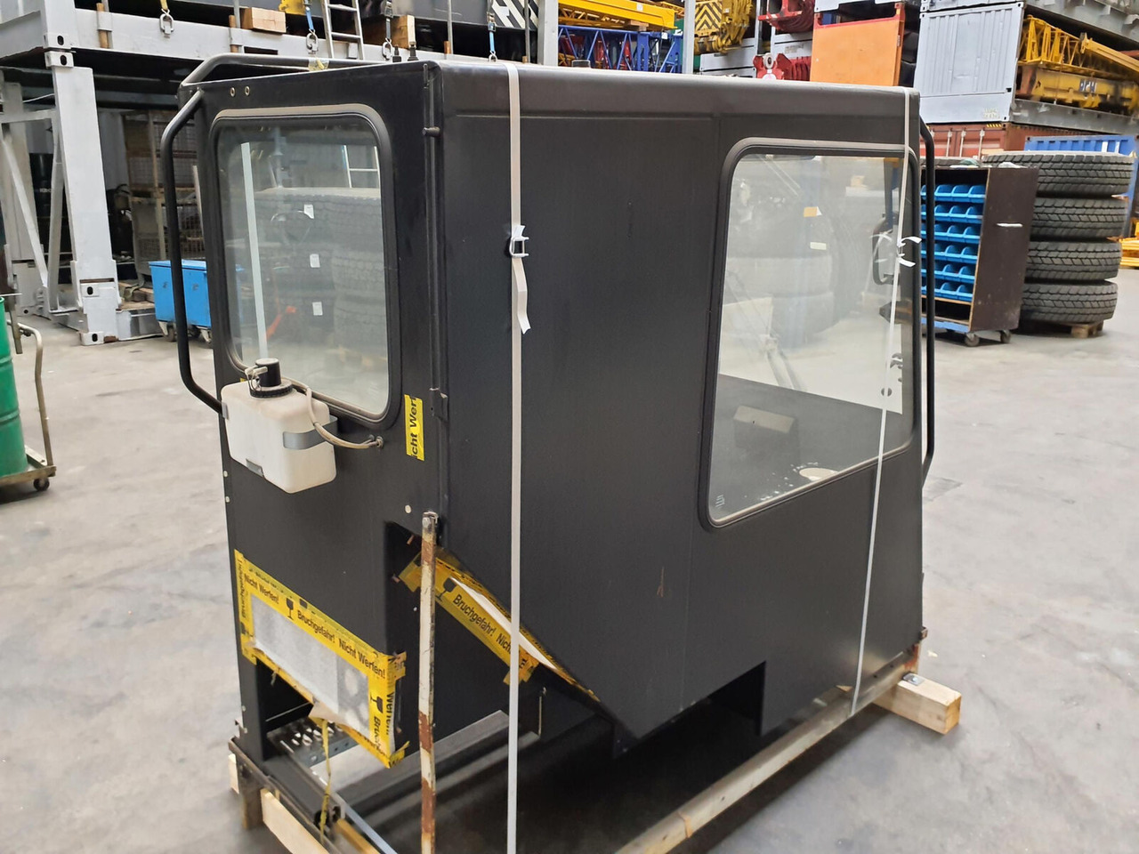 Terex AC upper cabin - Кабина за Автокран: снимка 4 Terex AC upper cabin - Кабина за Автокран: снимка 4