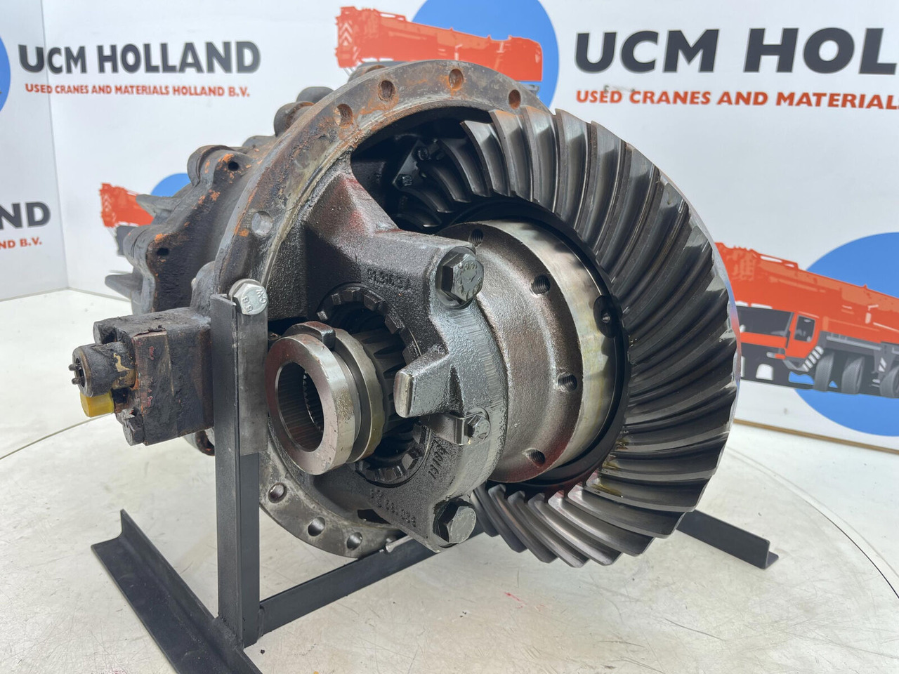 Terex HC 340 drive through differential 13x35 axle 5 - Диференциал за Автокран: снимка 1 Terex HC 340 drive through differential 13x35 axle 5 - Диференциал за Автокран: снимка 1