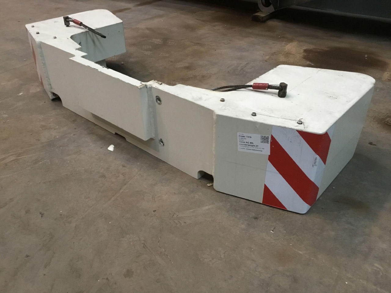 Terex Terex AC 40L counterweight 2T - Противовес за Автокран: снимка 1 Terex Terex AC 40L counterweight 2T - Противовес за Автокран: снимка 1