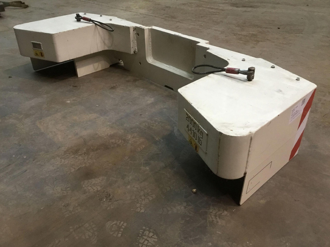 Terex Terex AC 40L counterweight 2T - Противовес за Автокран: снимка 3 Terex Terex AC 40L counterweight 2T - Противовес за Автокран: снимка 3