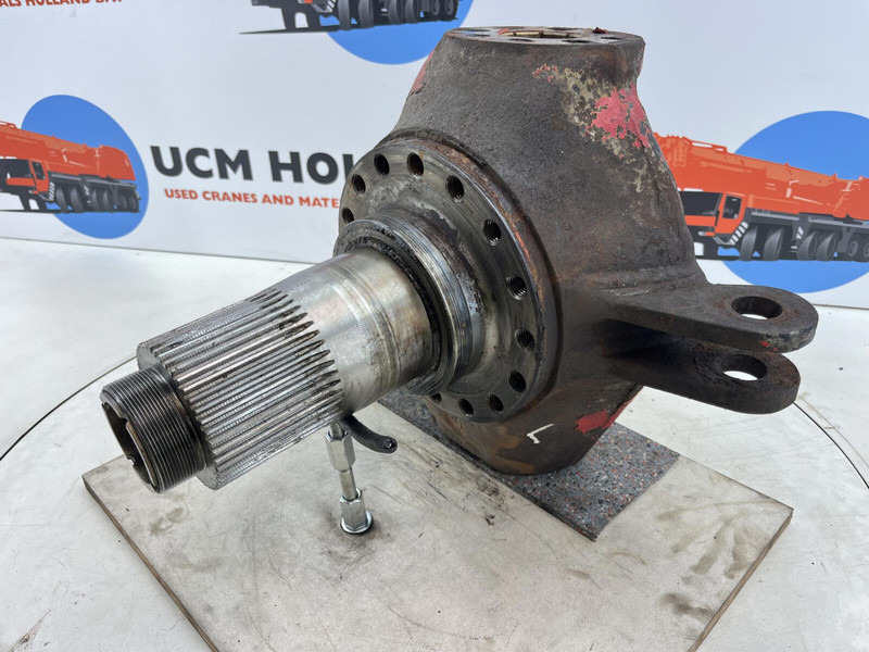 Terex Terex Demag AC 35 Steering knuckle 16 holes axle 2 left - Шенкел за Кран: снимка 1 Terex Terex Demag AC 35 Steering knuckle 16 holes axle 2 left - Шенкел за Кран: снимка 1