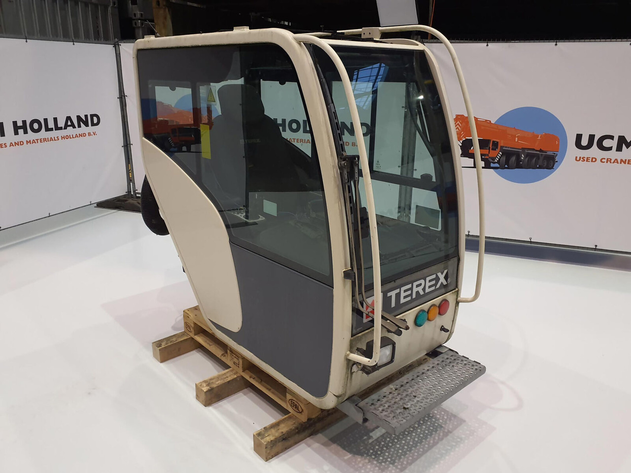 Terex challenger upper cabin - Кабина за Кулокран: снимка 1 Terex challenger upper cabin - Кабина за Кулокран: снимка 1