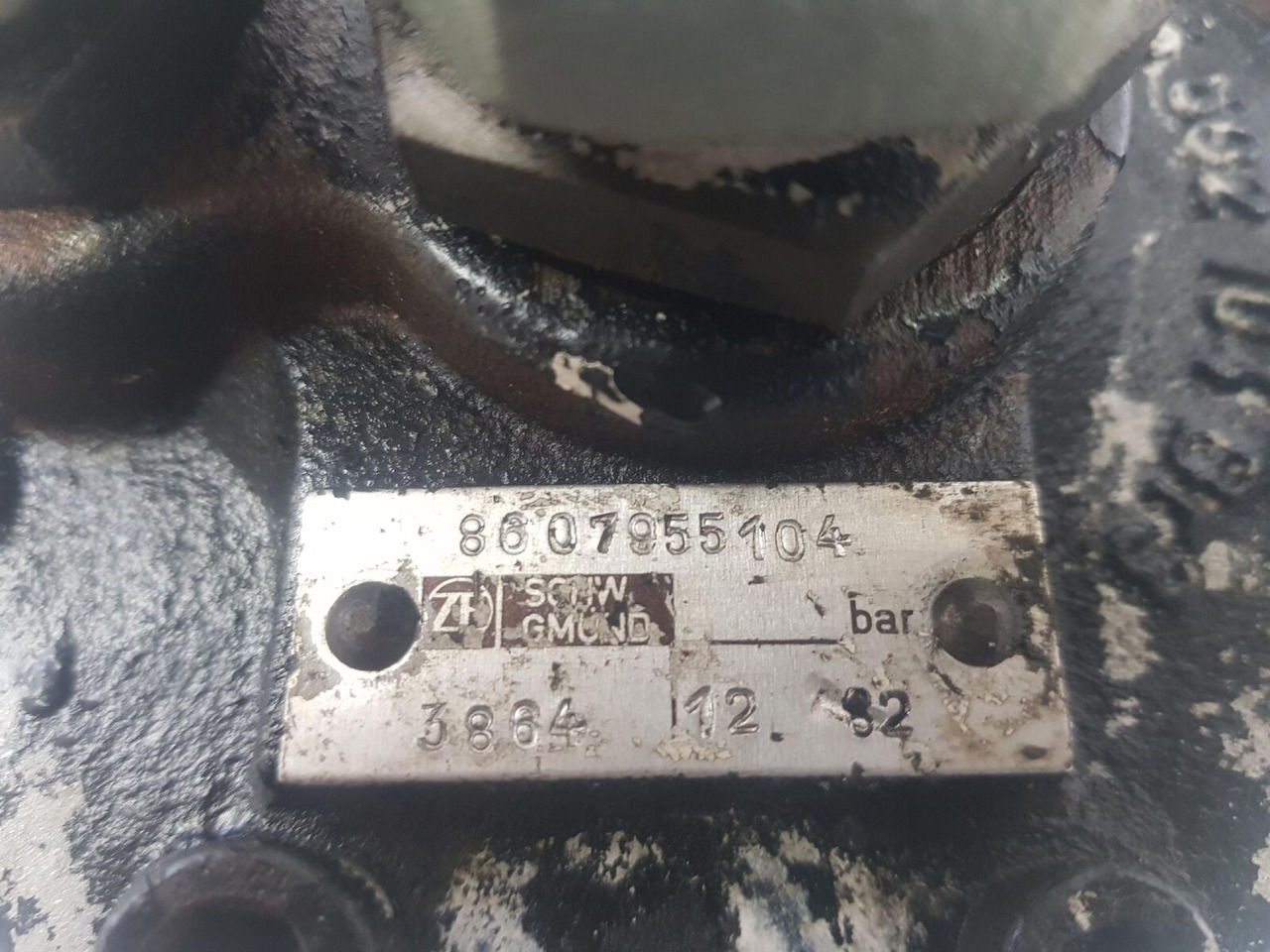 ZF AMK 85-53 emergency steering pump - Хидравлична помпа за Автокран: снимка 5 ZF AMK 85-53 emergency steering pump - Хидравлична помпа за Автокран: снимка 5