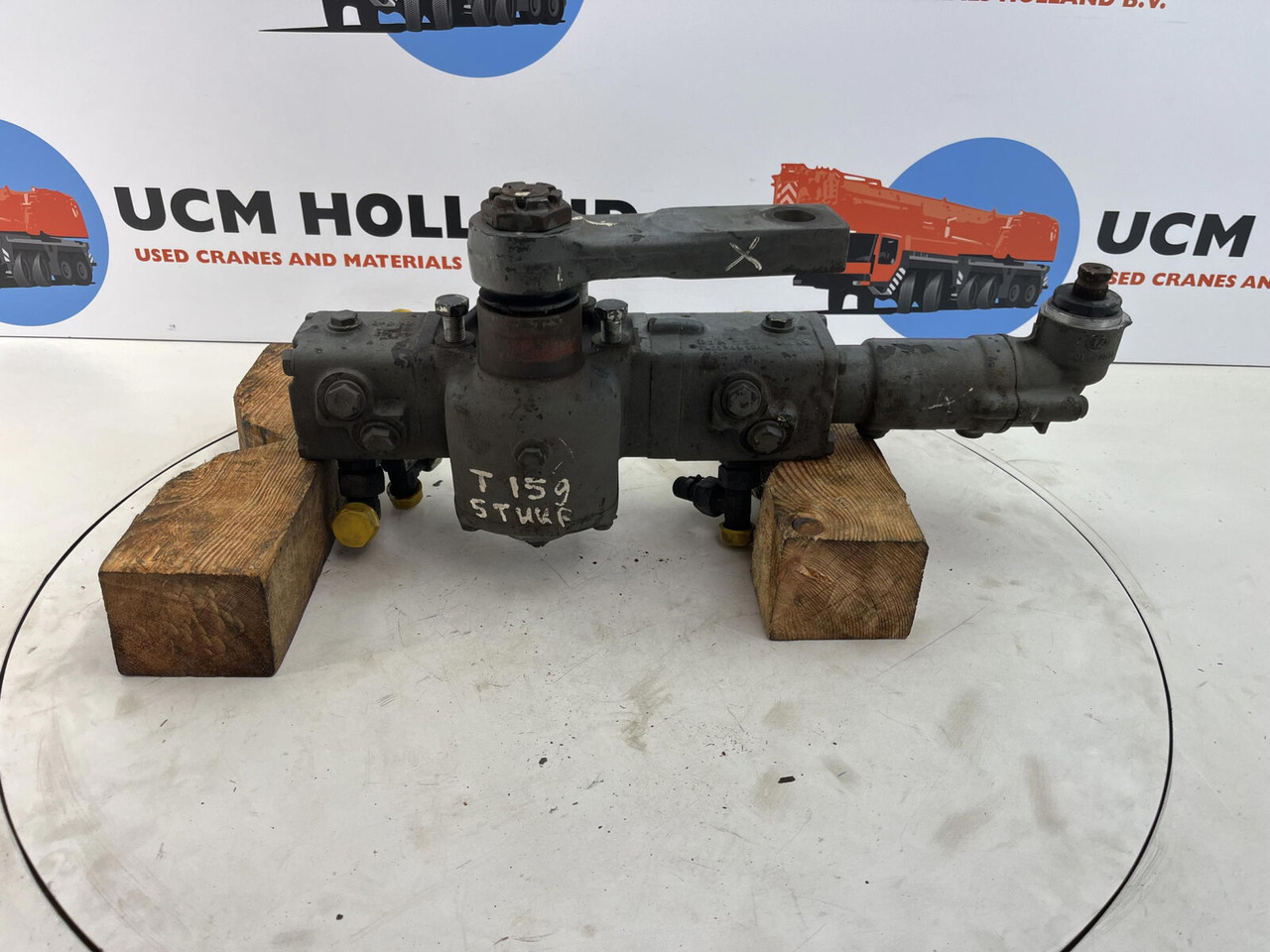 ZF LTM 1050-1 steering box - Кормилна кутия за Автокран: снимка 3 ZF LTM 1050-1 steering box - Кормилна кутия за Автокран: снимка 3