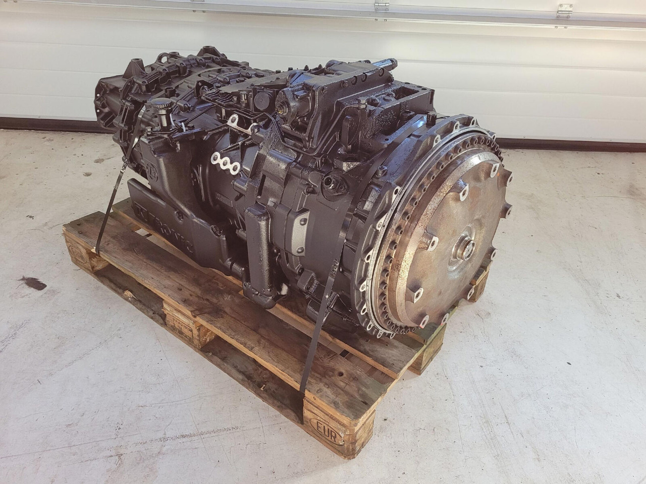 ZF LTM 1250-6.1 gearbox TC tronic 12 AS 3002 TC - Скоростна кутия за Автокран: снимка 2 ZF LTM 1250-6.1 gearbox TC tronic 12 AS 3002 TC - Скоростна кутия за Автокран: снимка 2