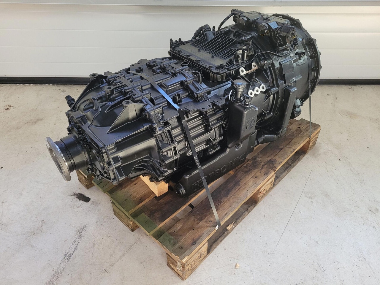ZF LTM 1250-6.1 gearbox TC tronic 12 AS 3002 TC - Скоростна кутия за Автокран: снимка 4 ZF LTM 1250-6.1 gearbox TC tronic 12 AS 3002 TC - Скоростна кутия за Автокран: снимка 4