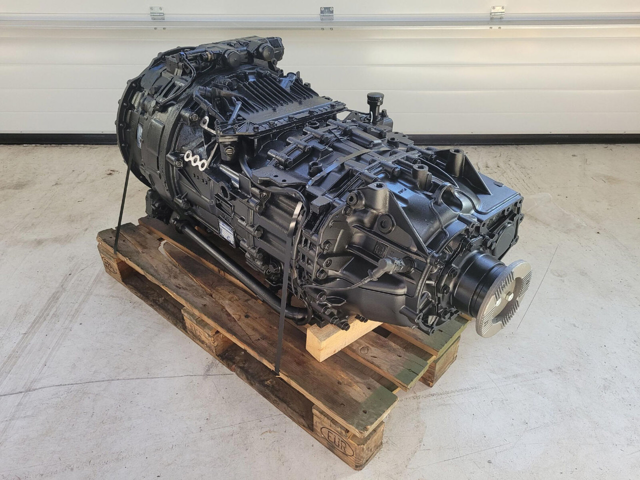ZF LTM 1250-6.1 gearbox TC tronic 12 AS 3002 TC - Скоростна кутия за Автокран: снимка 3 ZF LTM 1250-6.1 gearbox TC tronic 12 AS 3002 TC - Скоростна кутия за Автокран: снимка 3