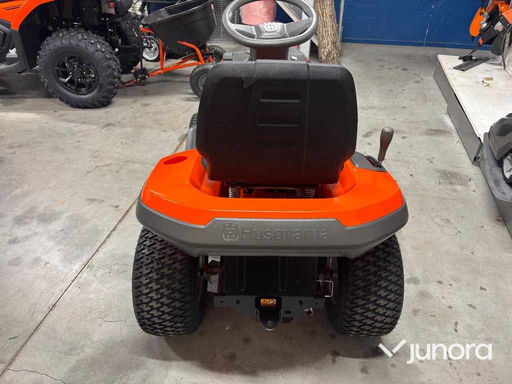 Åkgräsklippare - Husqvarna TS112 - Косачка за трева: снимка 5 Åkgräsklippare - Husqvarna TS112 - Косачка за трева: снимка 5