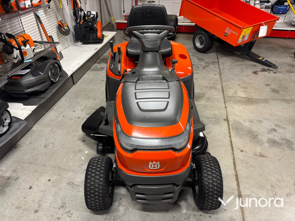 Åkgräsklippare - Husqvarna TS112 - Косачка за трева: снимка 3 Åkgräsklippare - Husqvarna TS112 - Косачка за трева: снимка 3