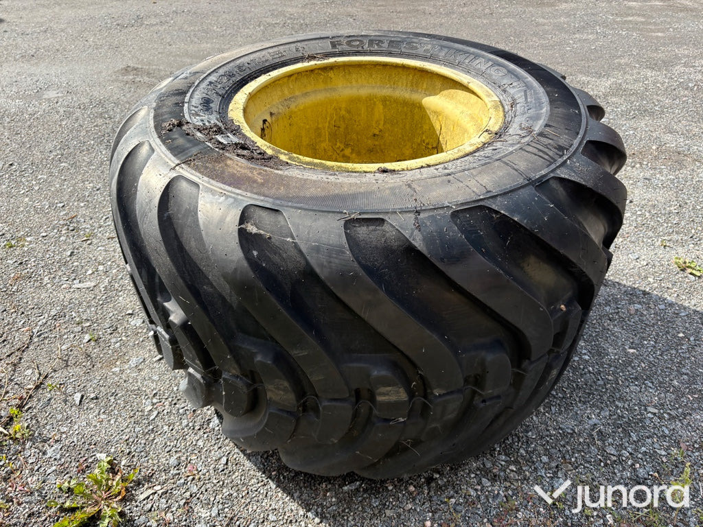 Däck med fälg - Nokian, 800/40-26.5 - Гума: снимка 2 Däck med fälg - Nokian, 800/40-26.5 - Гума: снимка 2