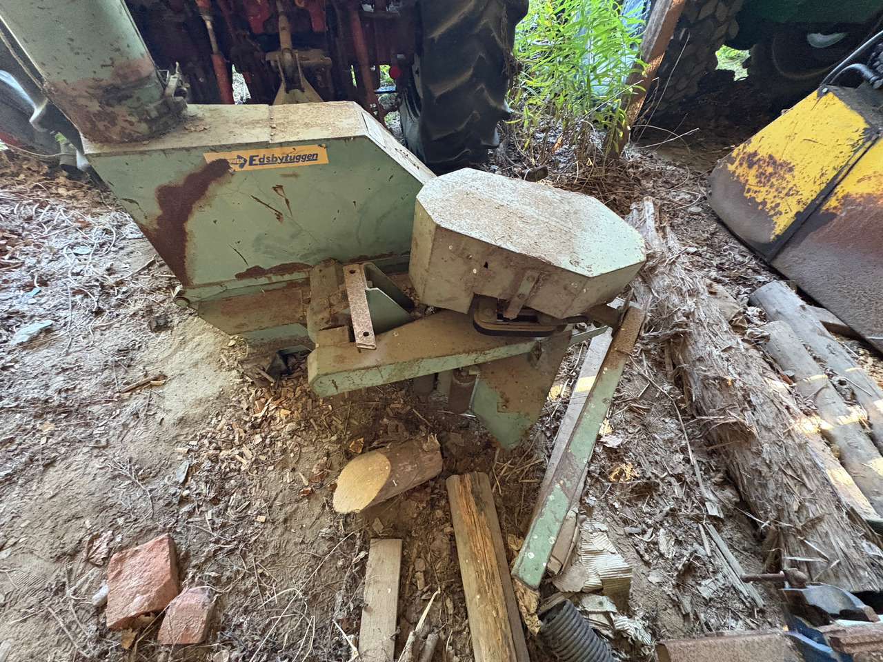 Drivex Edsbytuggen flistugg 250 - Дробилка за дървесина: снимка 3 Drivex Edsbytuggen flistugg 250 - Дробилка за дървесина: снимка 3