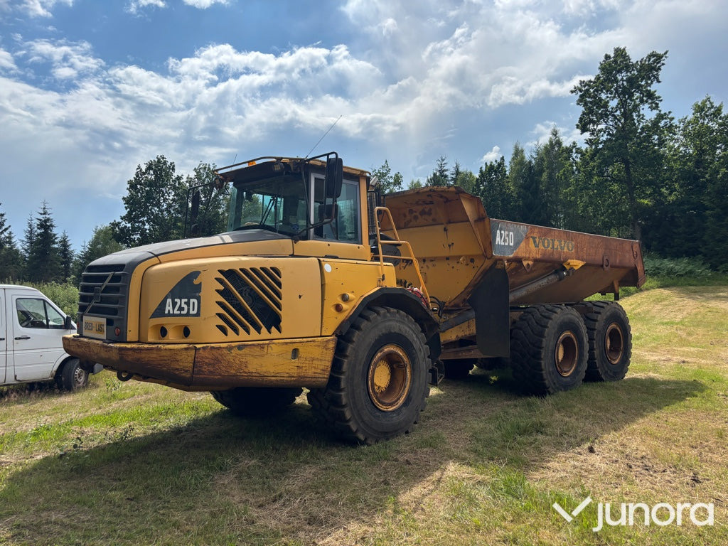 Dumper Volvo A25D - Съчленен самосвал: снимка 1 Dumper Volvo A25D - Съчленен самосвал: снимка 1