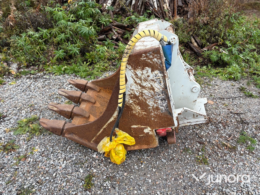 Grab John/Grävskopa - OilQuick, OQ15 S50 - Кофа за багер: снимка 4 Grab John/Grävskopa - OilQuick, OQ15 S50 - Кофа за багер: снимка 4