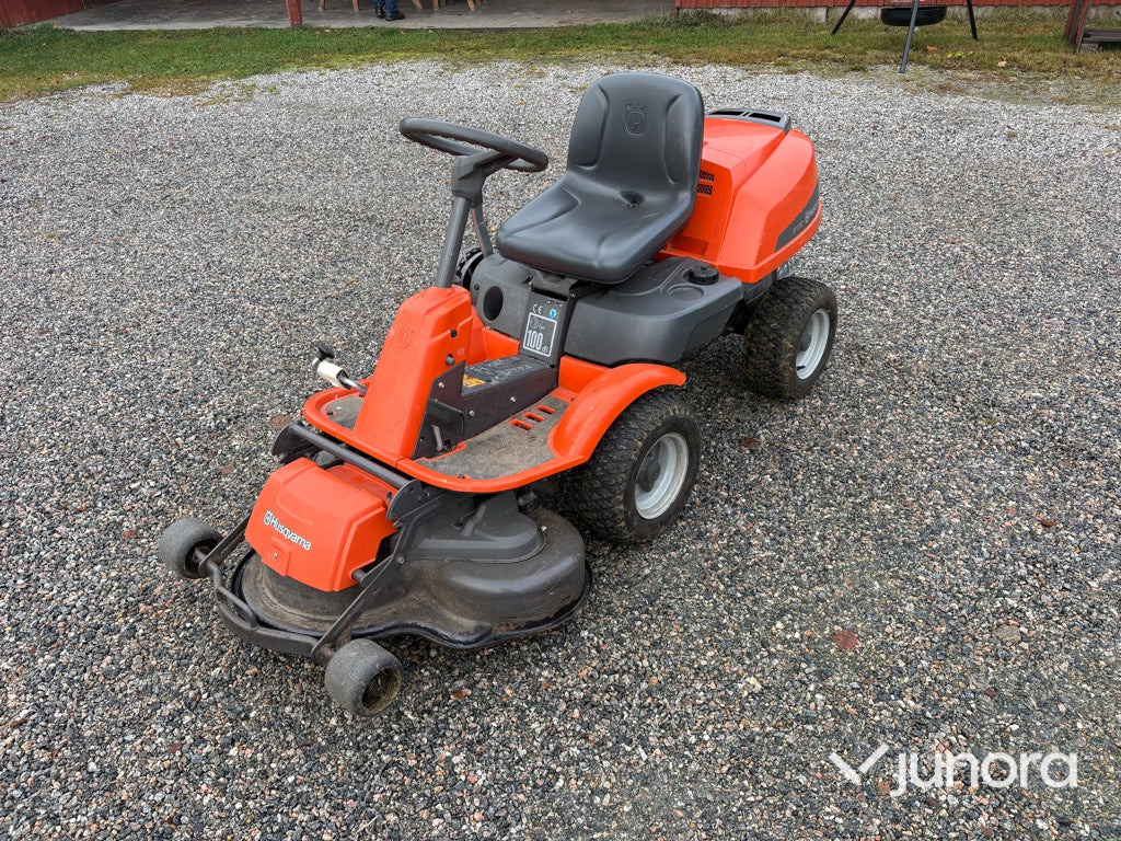 Gräsklippare - Husqvarna Rider R13 C - Косачка за трева: снимка 1 Gräsklippare - Husqvarna Rider R13 C - Косачка за трева: снимка 1