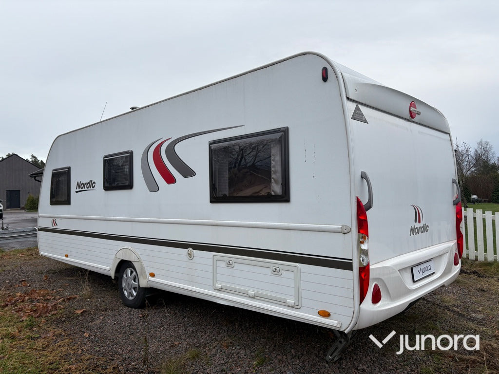 Husvagn - BÜRSTNER GMBH Averso Nordic - Каравана: снимка 4 Husvagn - BÜRSTNER GMBH Averso Nordic - Каравана: снимка 4