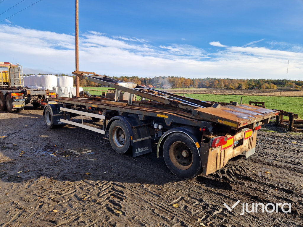 Lastväxlarvagn + Tipp - Härryda, THLBS-300-N - Контейнеровоз/ Сменна каросерия ремарке: снимка 1 Lastväxlarvagn + Tipp - Härryda, THLBS-300-N - Контейнеровоз/ Сменна каросерия ремарке: снимка 1