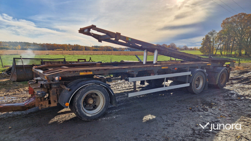 Lastväxlarvagn + Tipp - Härryda, THLBS-300-N - Контейнеровоз/ Сменна каросерия ремарке: снимка 2 Lastväxlarvagn + Tipp - Härryda, THLBS-300-N - Контейнеровоз/ Сменна каросерия ремарке: снимка 2