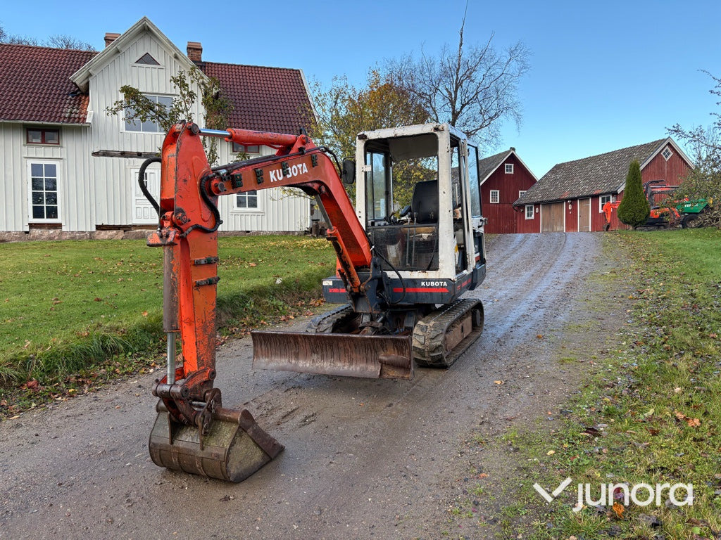 Minigrävare - Kubota, KX71 - Мини багер: снимка 1 Minigrävare - Kubota, KX71 - Мини багер: снимка 1