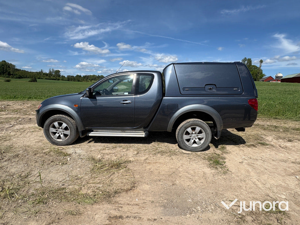 Mitsubishi L200 - Пикап: снимка 4 Mitsubishi L200 - Пикап: снимка 4