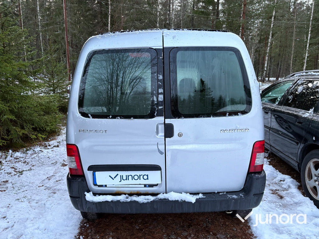Skåpbil - Peugeot Partner 1,6hdi - Малък ван: снимка 4 Skåpbil - Peugeot Partner 1,6hdi - Малък ван: снимка 4