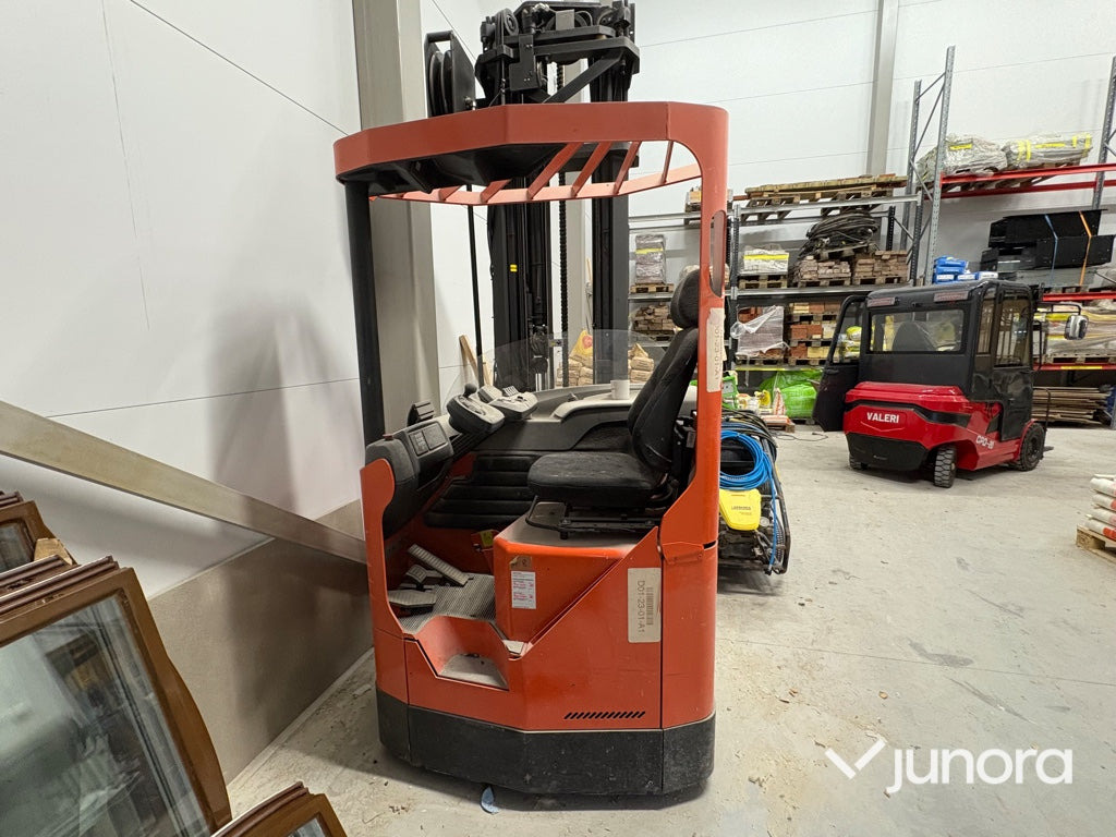 Skjutstativtruck – BT - Ричтрак: снимка 2 Skjutstativtruck – BT - Ричтрак: снимка 2