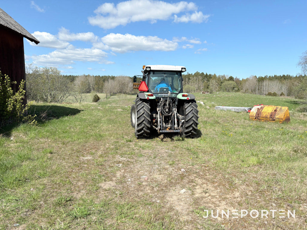 Traktor Deutz Fahr Agrofarm 430TTV med front lastare - Трактор: снимка 5 Traktor Deutz Fahr Agrofarm 430TTV med front lastare - Трактор: снимка 5