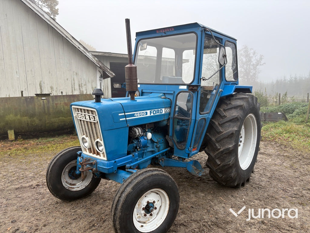 Traktor - Ford 4600 1976 - Трактор: снимка 1 Traktor - Ford 4600 1976 - Трактор: снимка 1