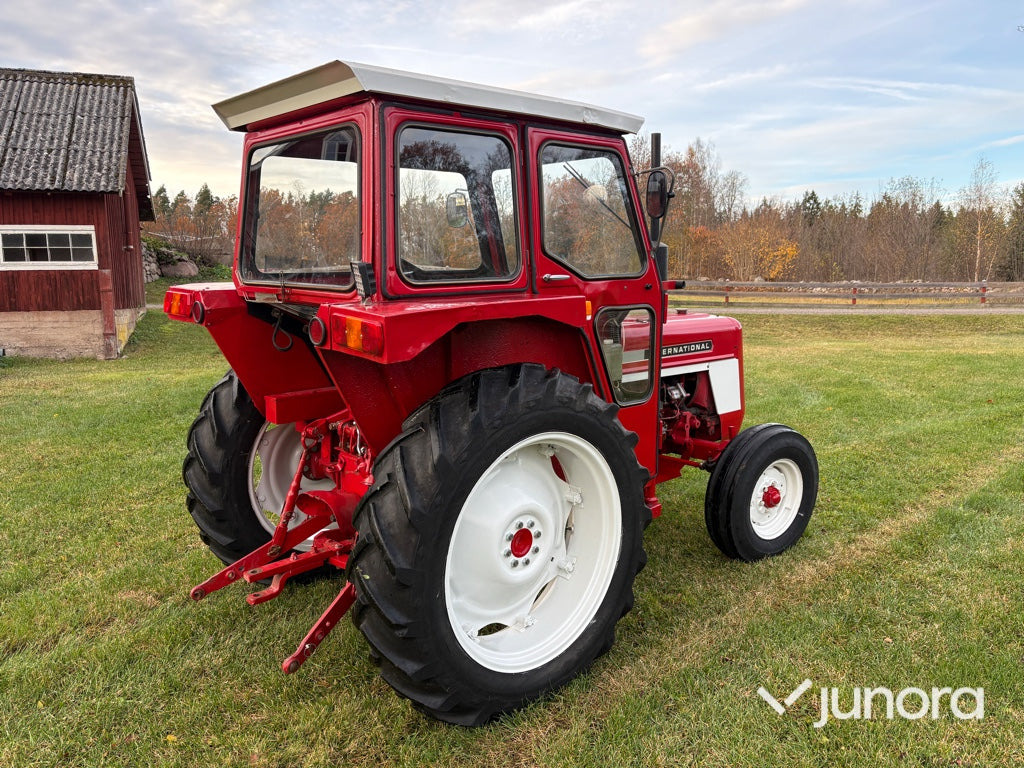 Traktor - International 444 - Трактор: снимка 5 Traktor - International 444 - Трактор: снимка 5