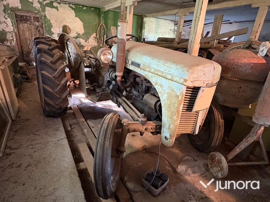 Traktor - Massey Ferguson, Grålle - Трактор: снимка 3 Traktor - Massey Ferguson, Grålle - Трактор: снимка 3