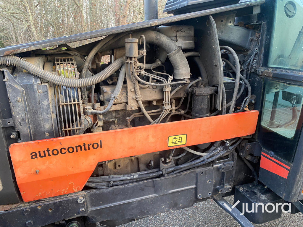 Трактор Traktor – Valtra Valmet 800 (2001): снимка 19