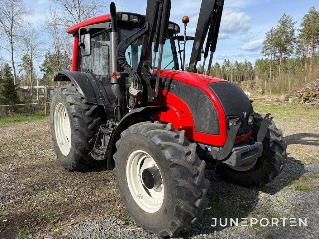 Valtra N101 - Трактор: снимка 4 Valtra N101 - Трактор: снимка 4