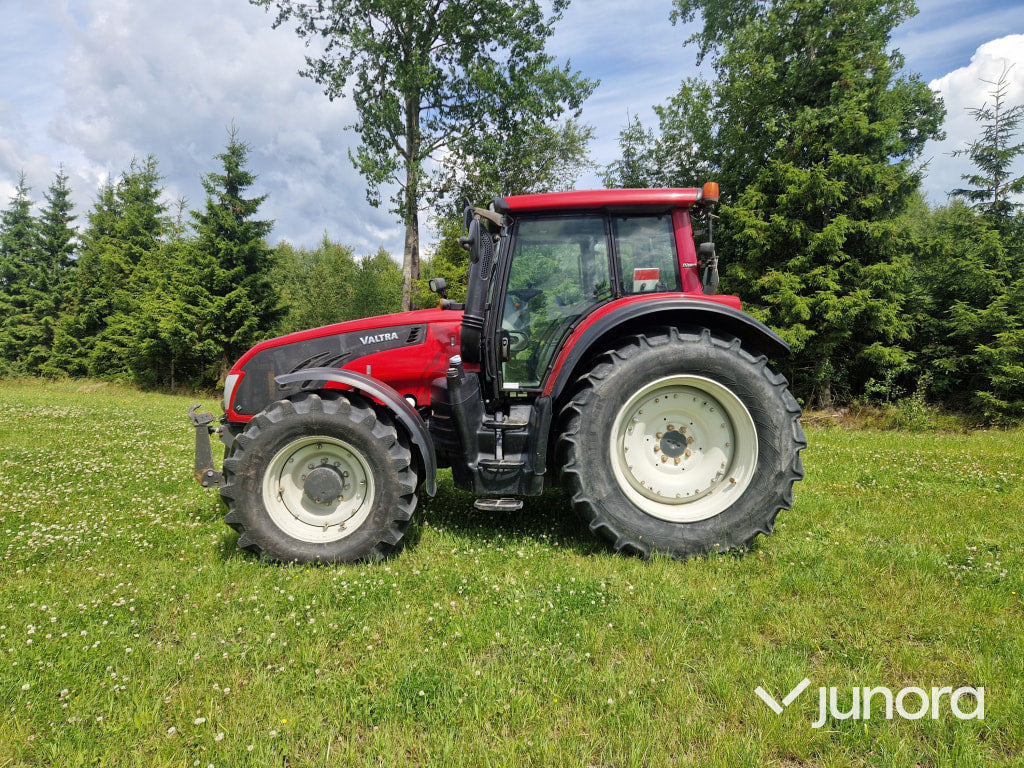 Valtra T203 Direct - Трактор: снимка 4 Valtra T203 Direct - Трактор: снимка 4